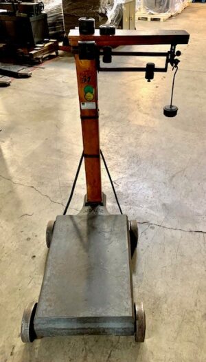 HOWE Antique Platform Scale